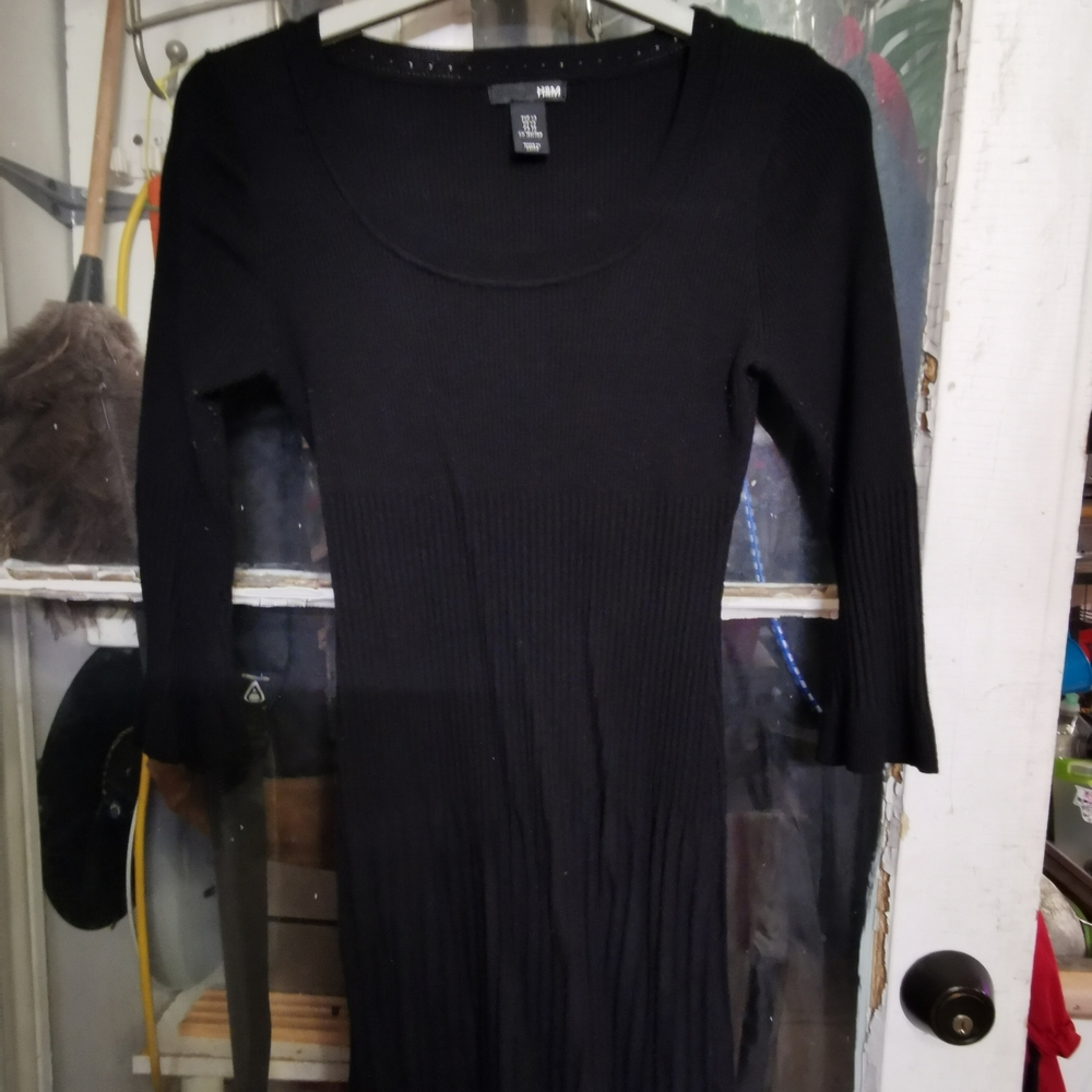 3/10$ H&M Little Black Dress
